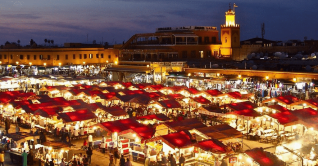 Food stalls in Jemaa el-Fnaa square at night